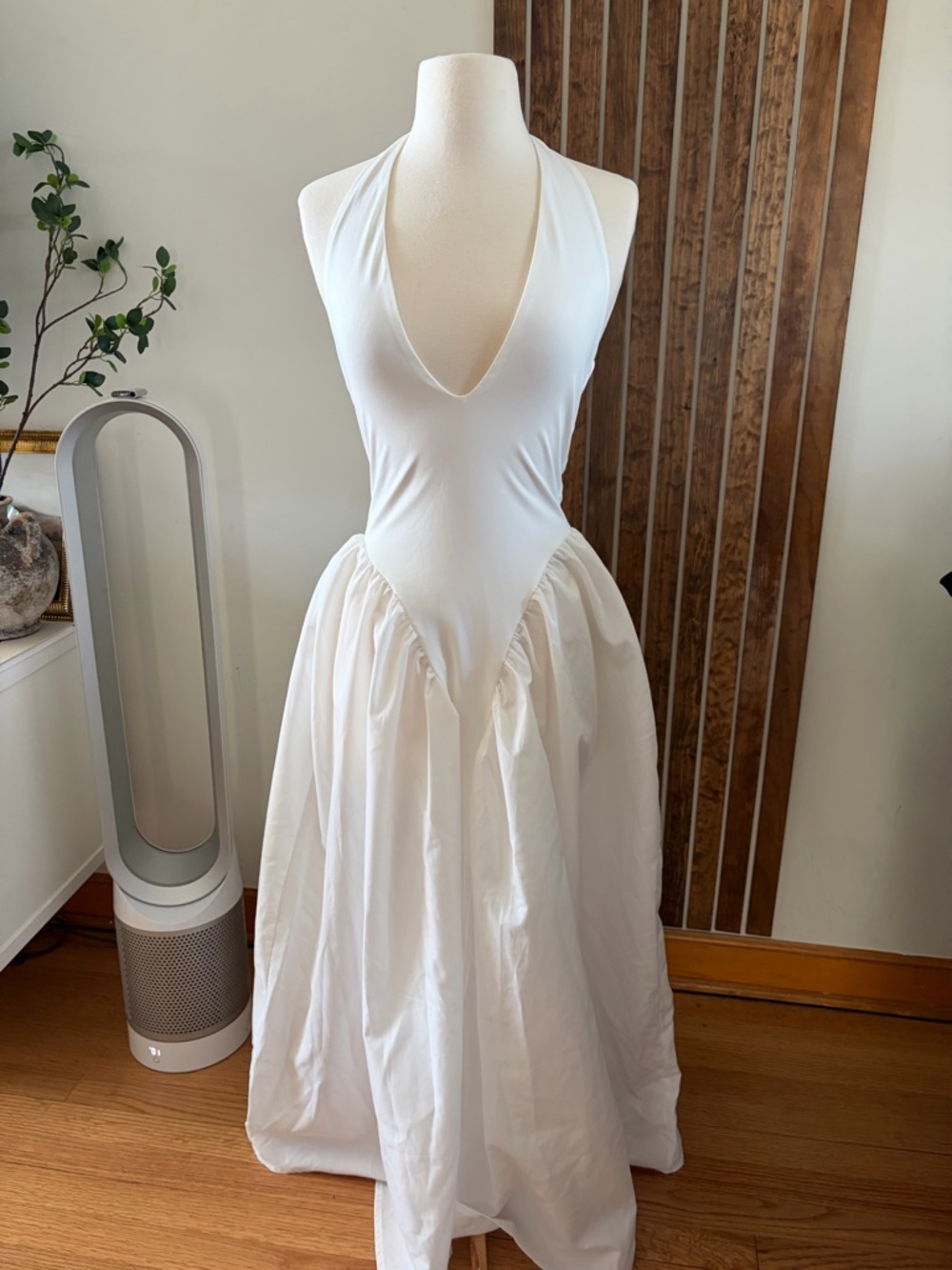 White halter Midi